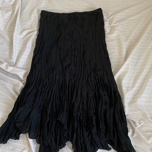 black uneven skirt